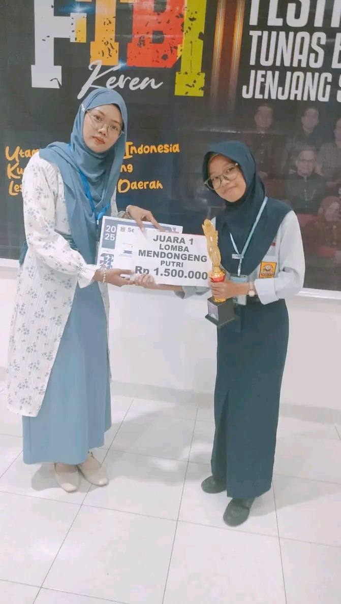 Penyerahan Apresiasi kepada peserta lomba