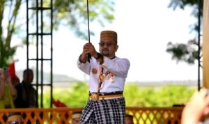 Bau Akram Dai (Maradika Mamuju) Bau Akram Dai (Maradika Mamuju)