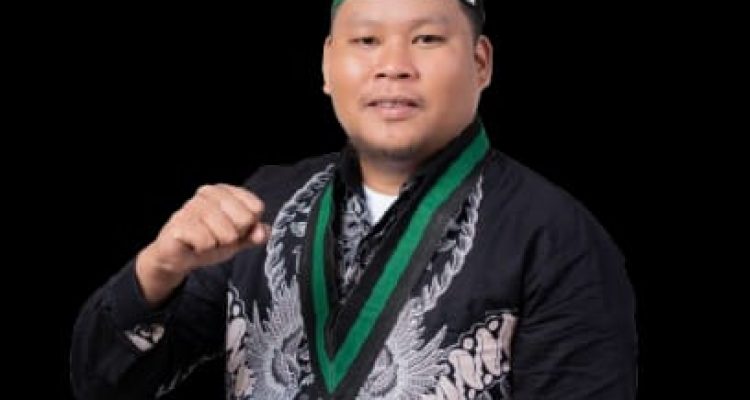 Darmin Syakur (Ketua Umum HMI Cabang Manakarra)